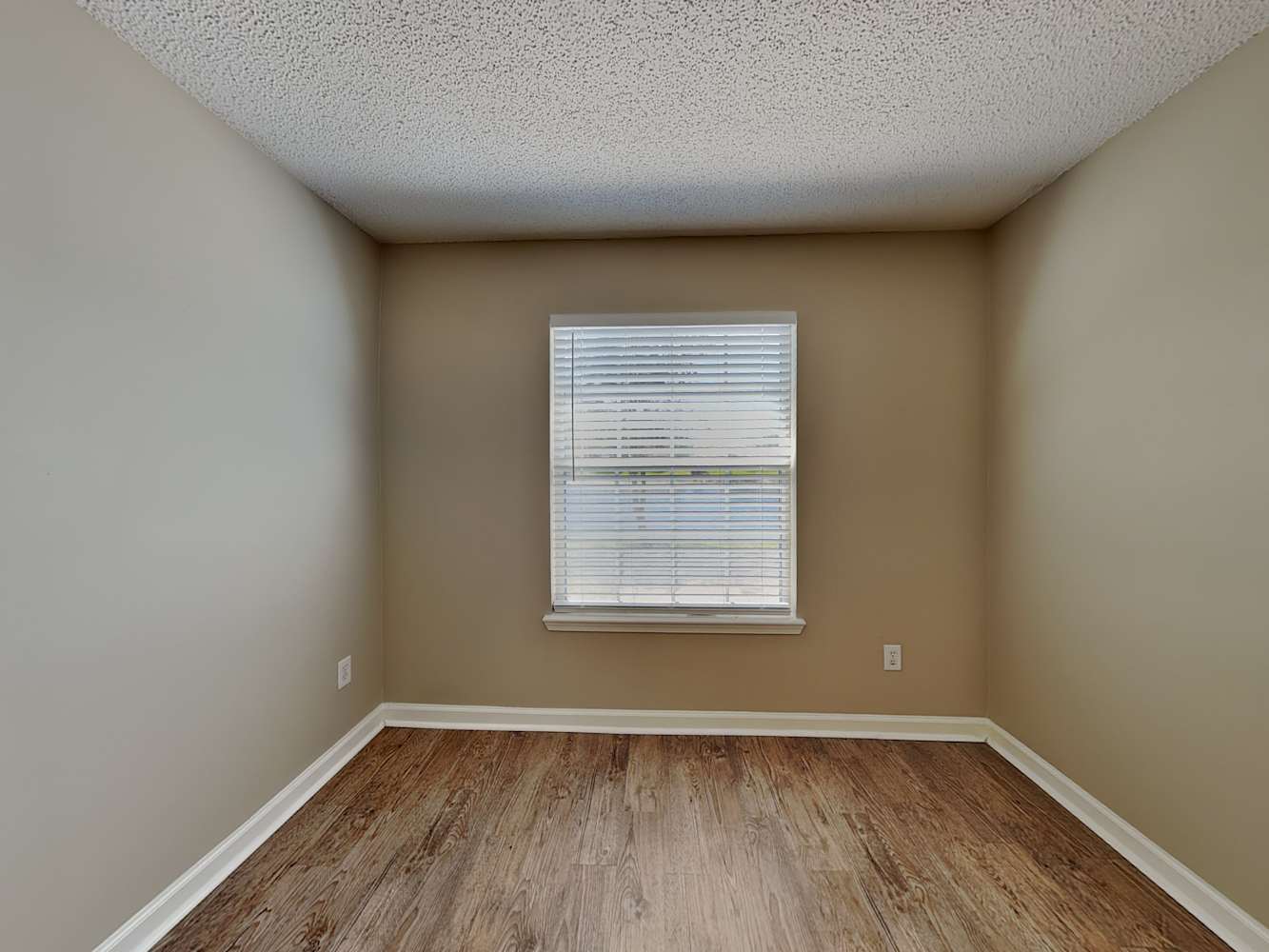 7624 Fawn Lake Dr N photo 5