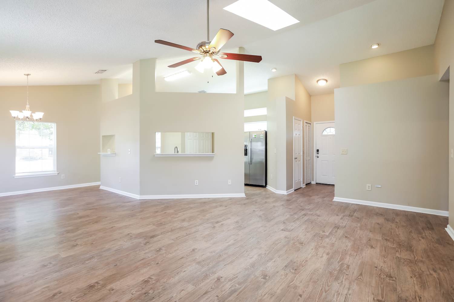 8460 Branchwater Dr photo 5