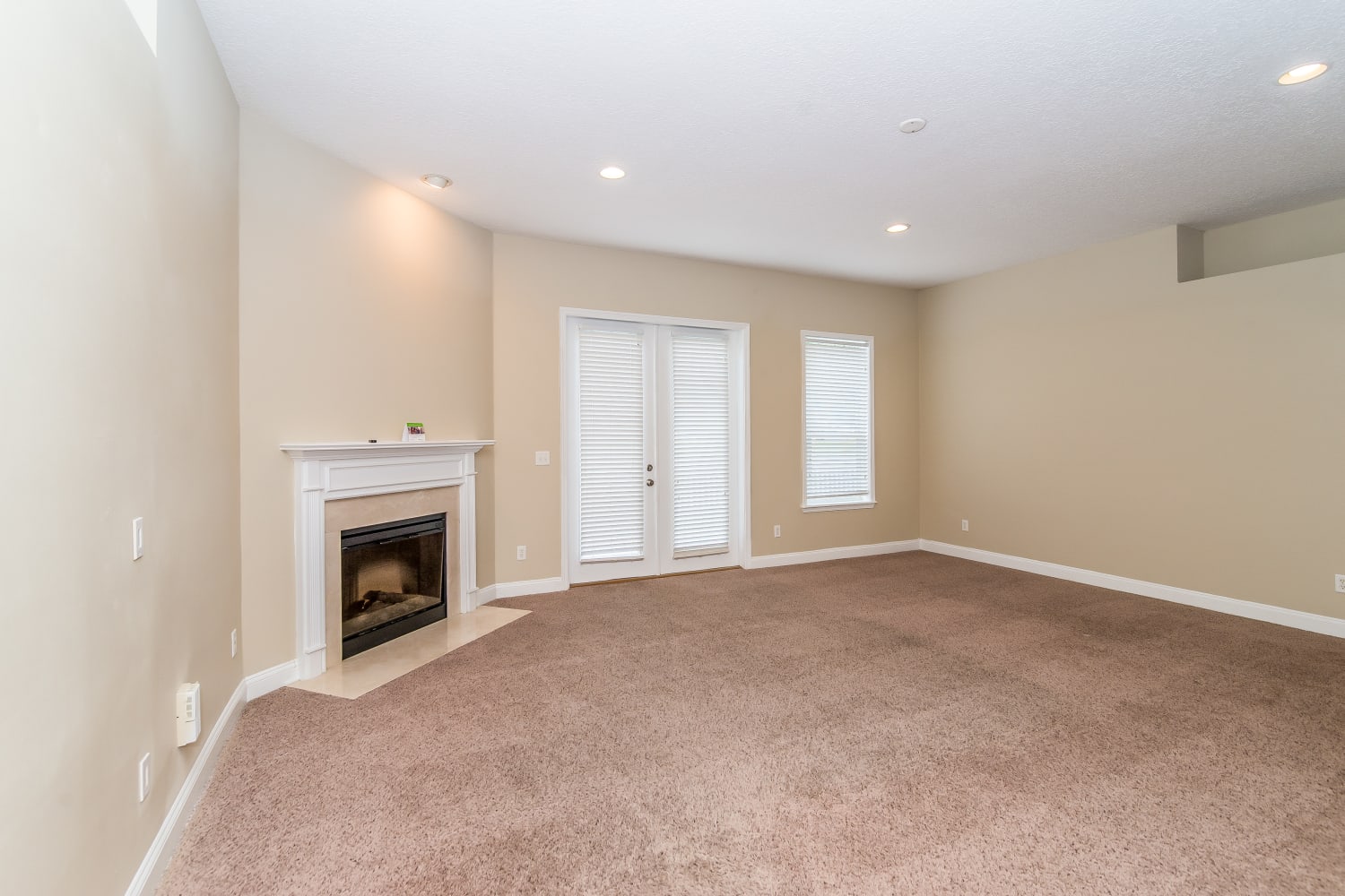 6640 Colby Hills Dr photo 3