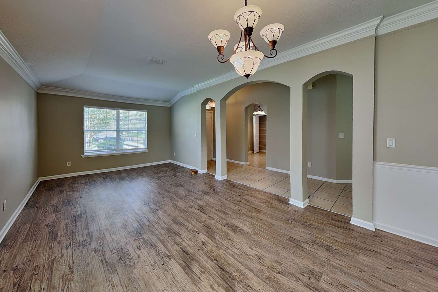 1033 Dunstable Ln photo 3