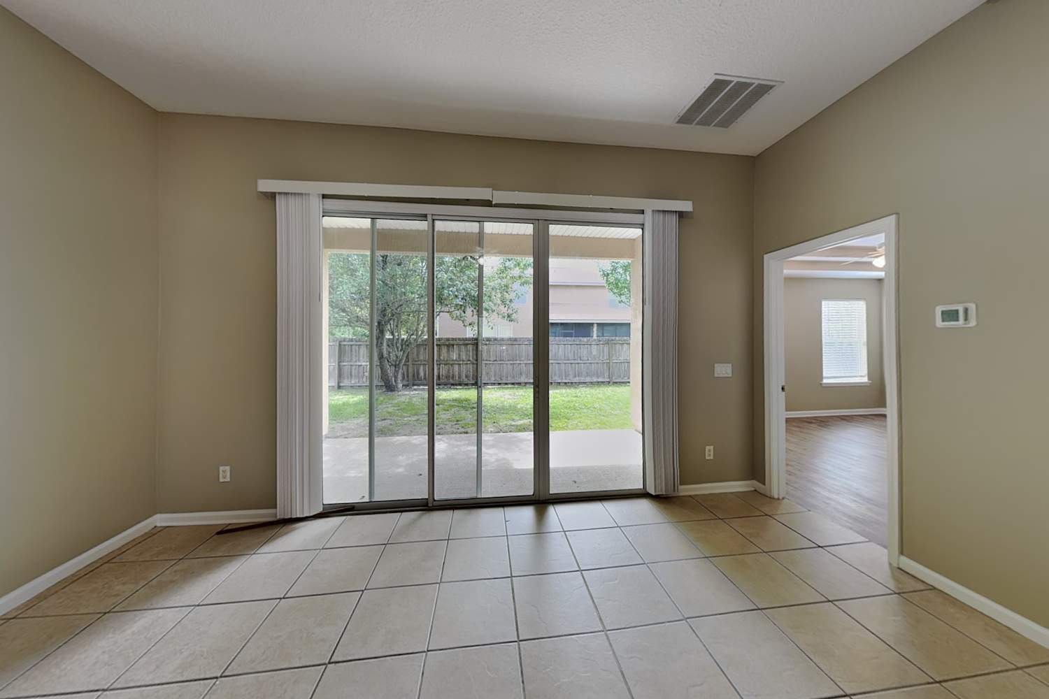 1033 Dunstable Ln photo 5