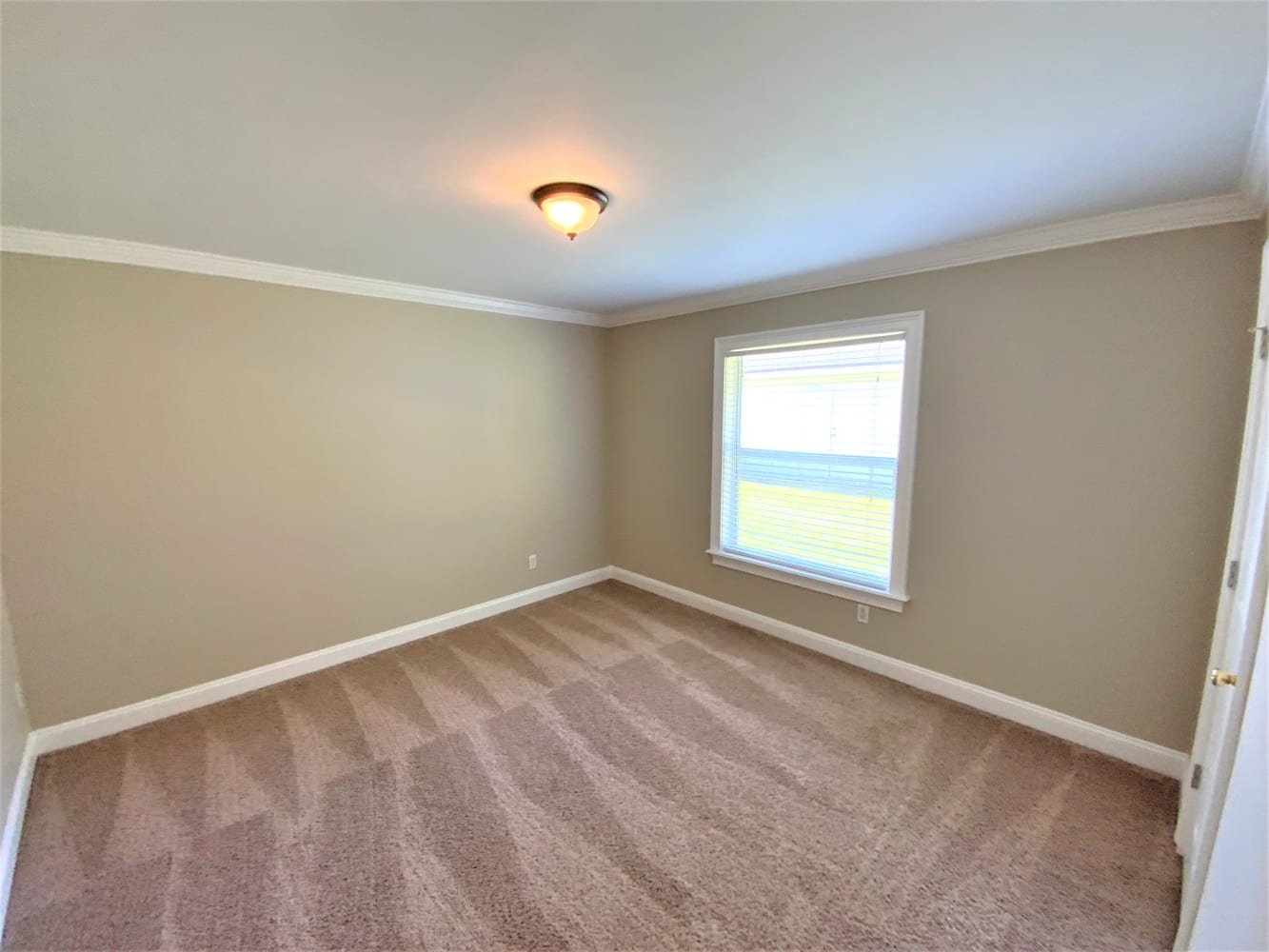 5850 Piper Glen Blvd photo 5