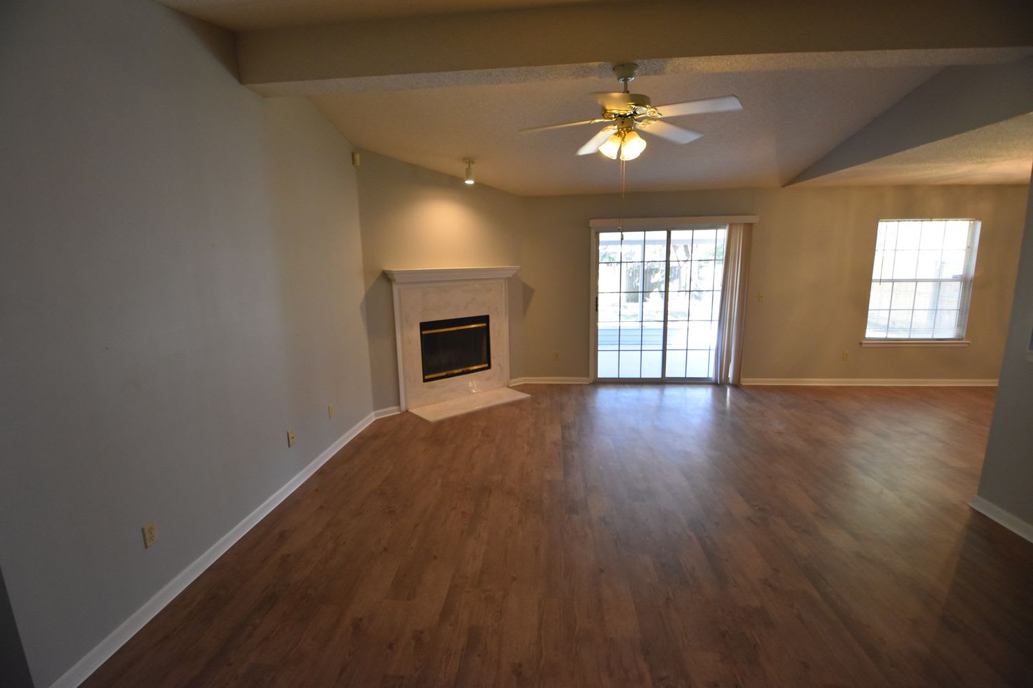 11179 Barbizon Cir E photo 2