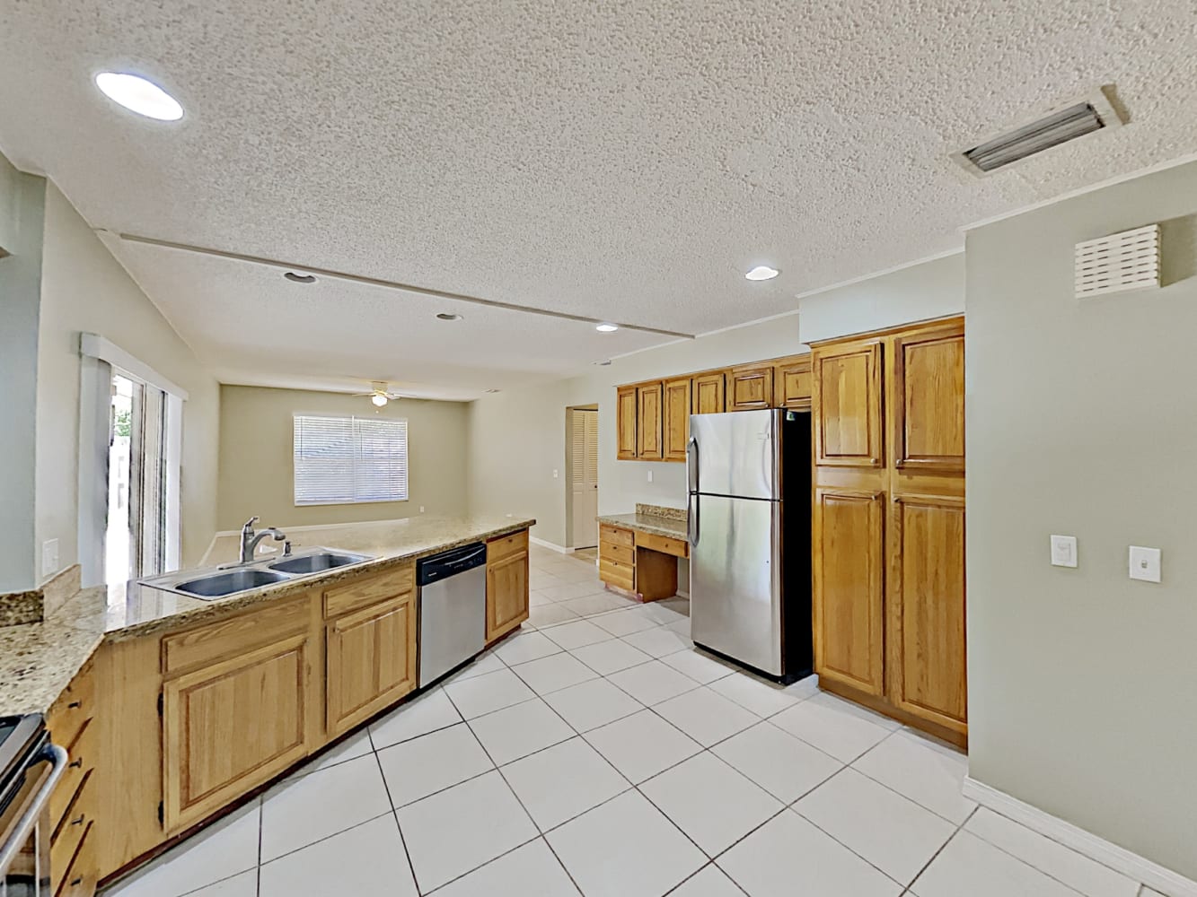 12725 Newton Pl photo 5