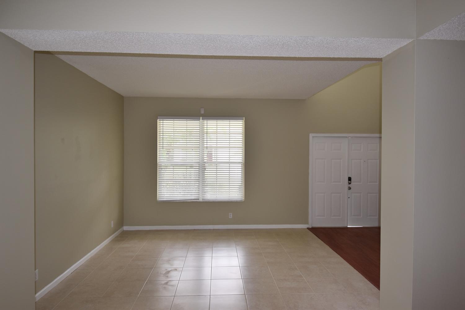 15062 Oak Chase Ct photo 2