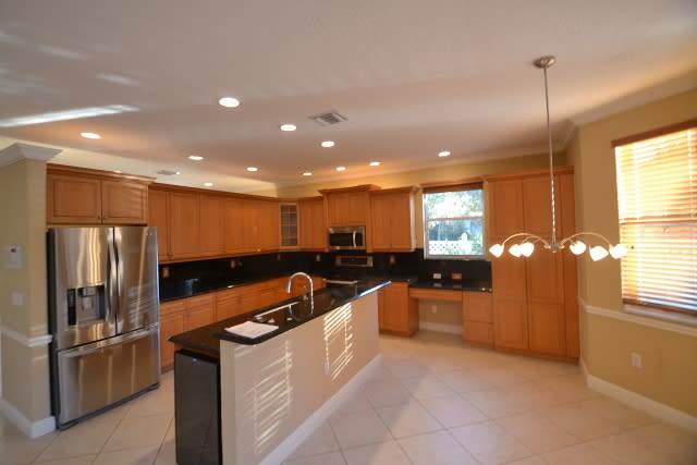 1231 Oakwater Dr photo 5