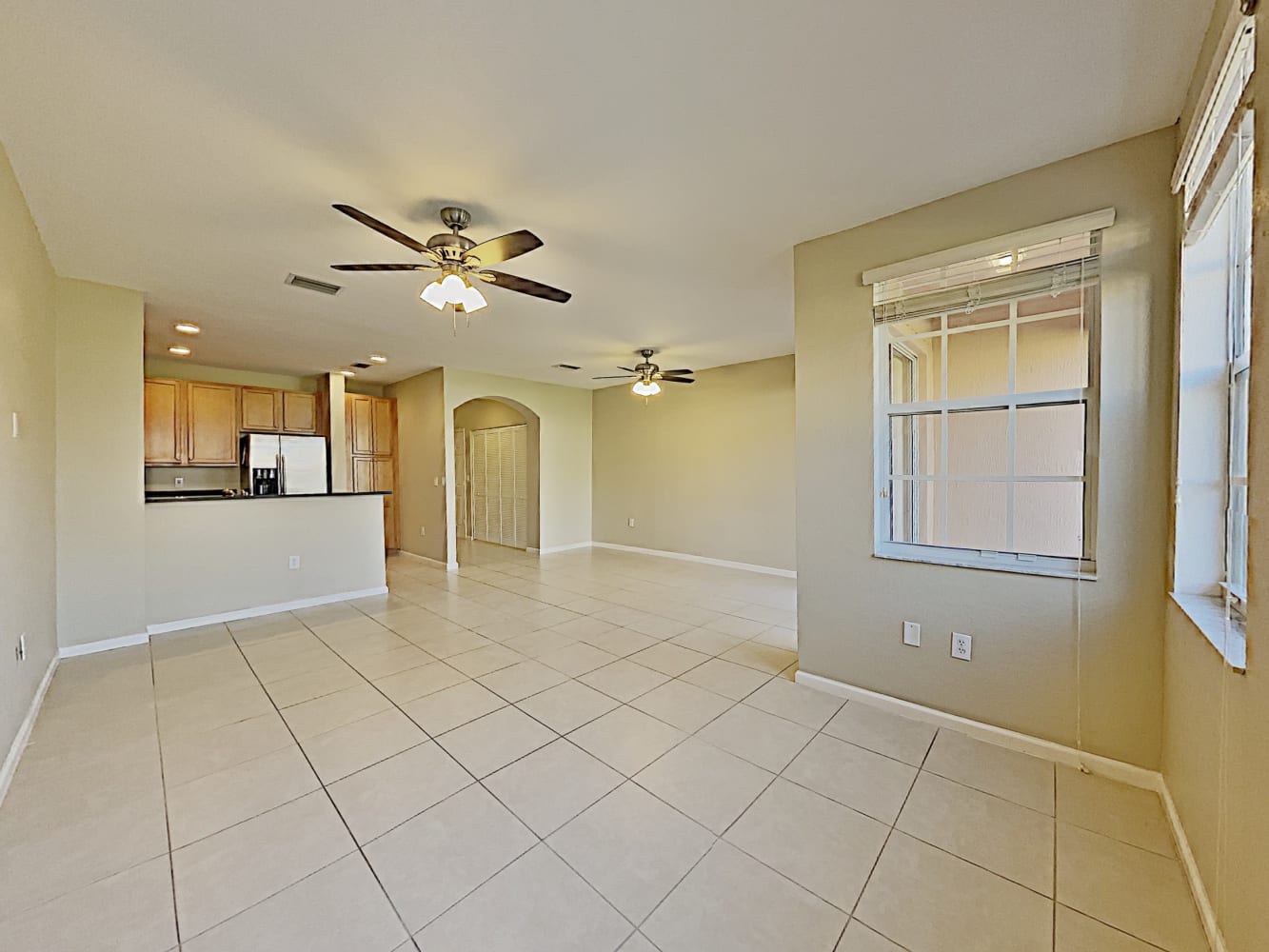 247 Las Brisas Cir photo 5