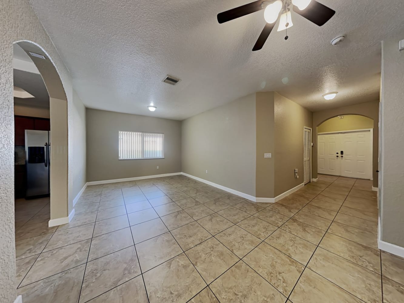 15432 SW 183rd Ter photo 3