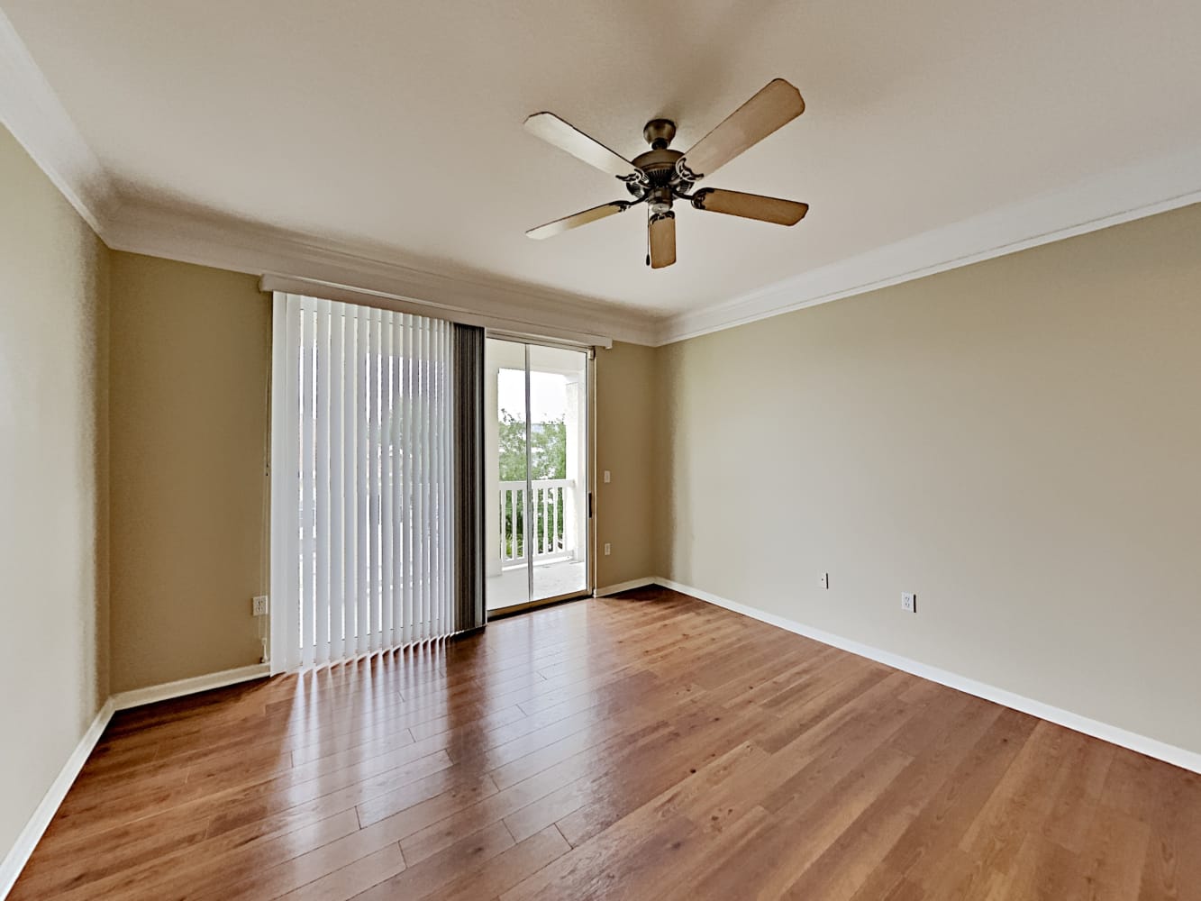 276 Murcia Dr photo 3