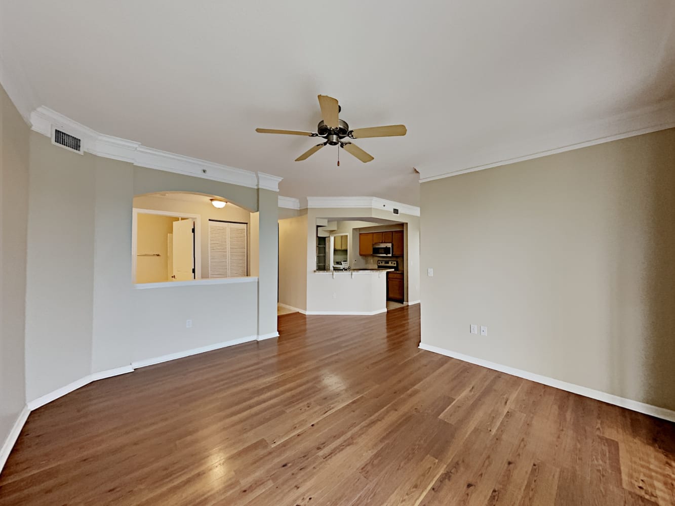 276 Murcia Dr photo 4