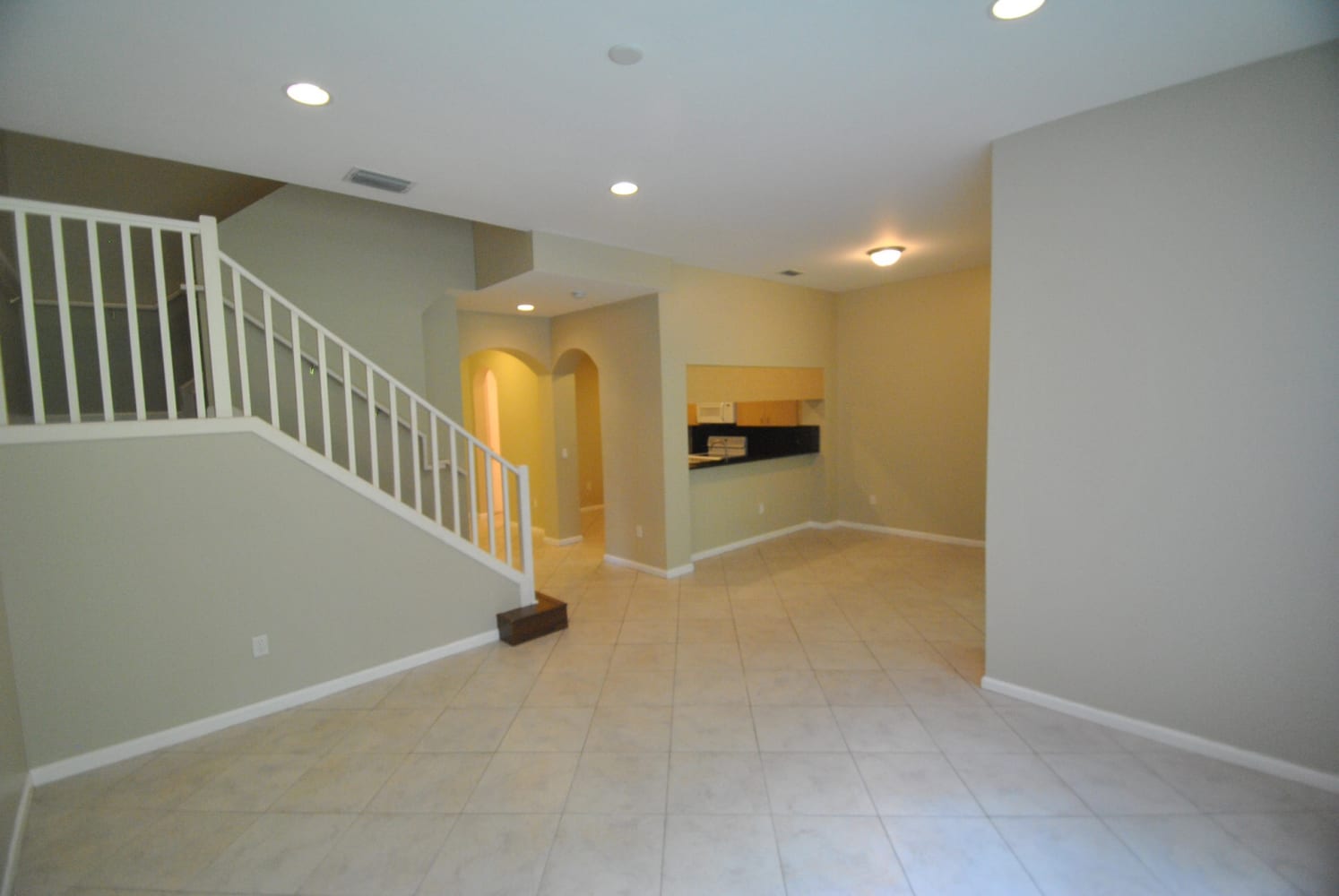 6351 Bella Cir photo 2