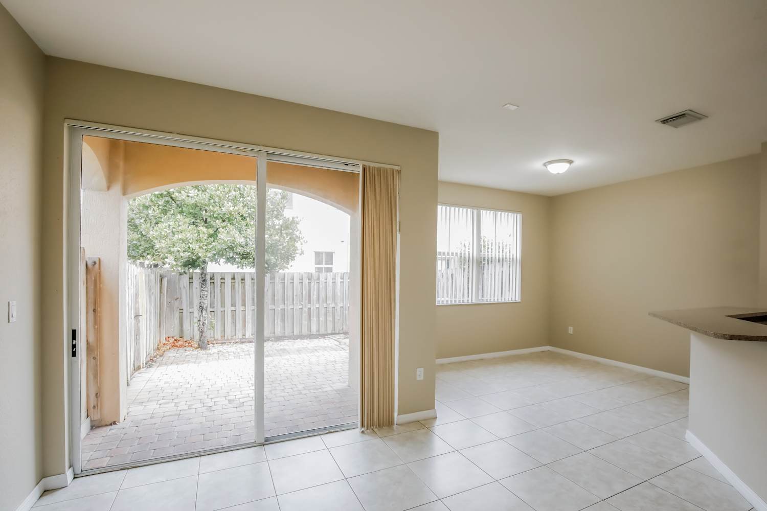 15307 SW 119th Ter photo 5