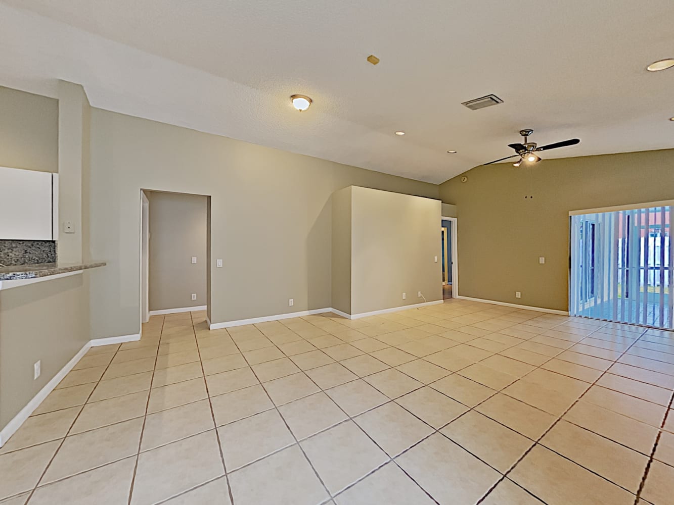1380 Presidio Dr photo 4
