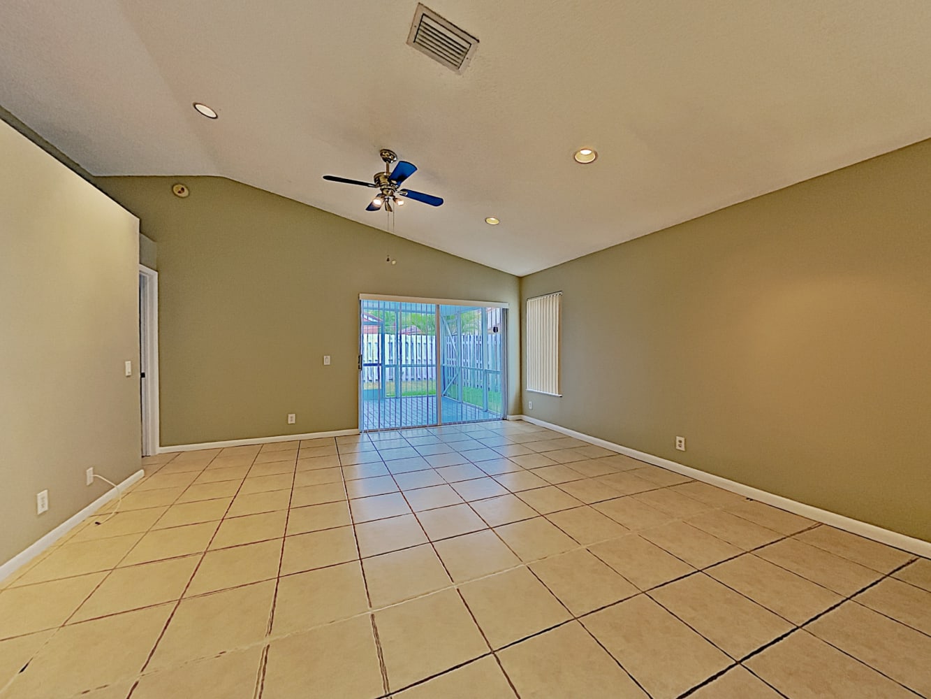 1380 Presidio Dr photo 3