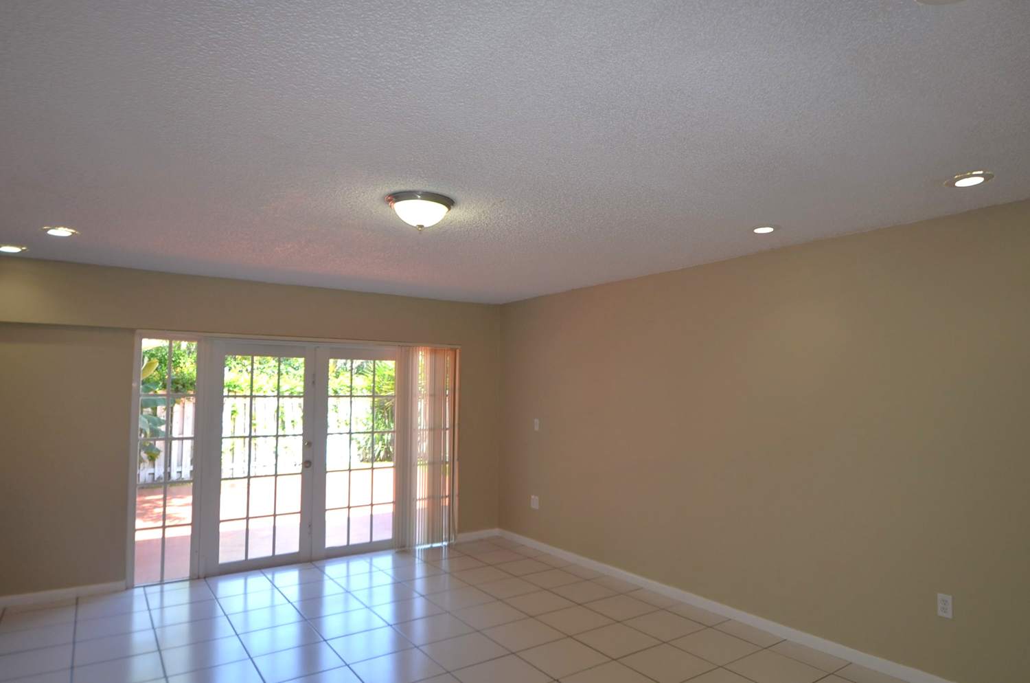 14661 SW 93rd Ln photo 3