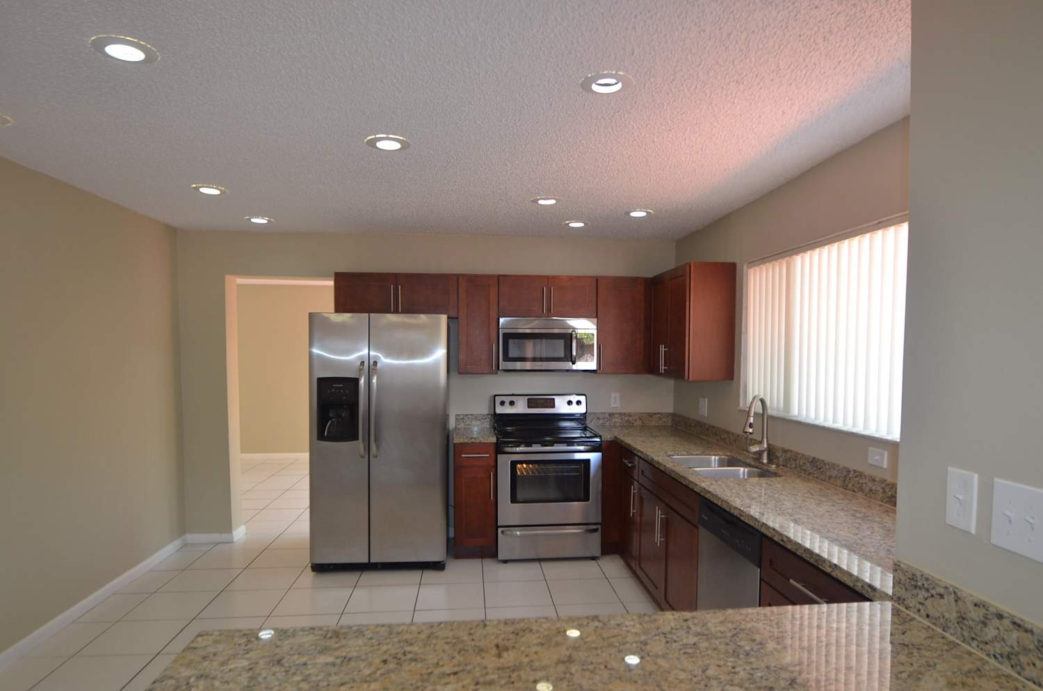 14661 SW 93rd Ln photo 4