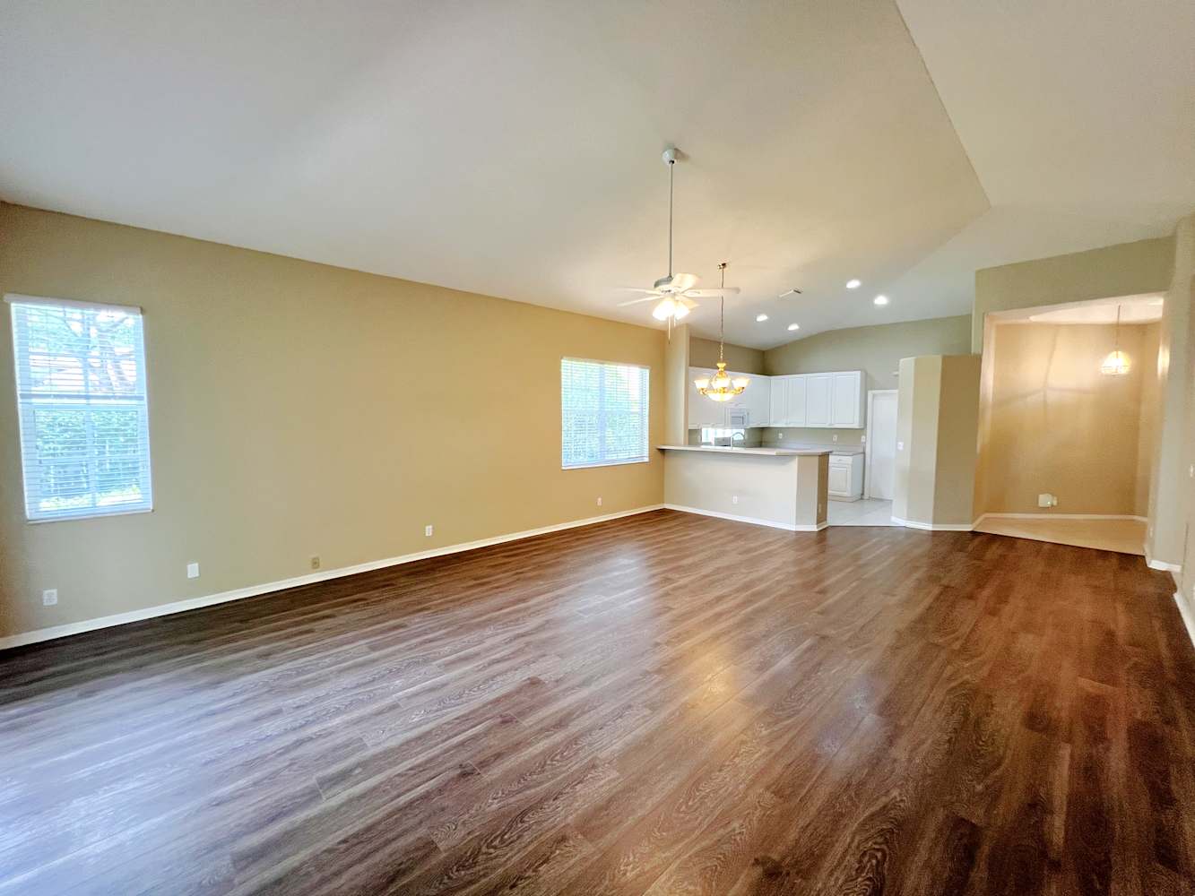 2532 Coakley Pt photo 3