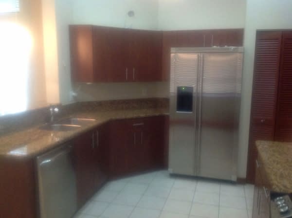1319 Camellia Cir photo 4