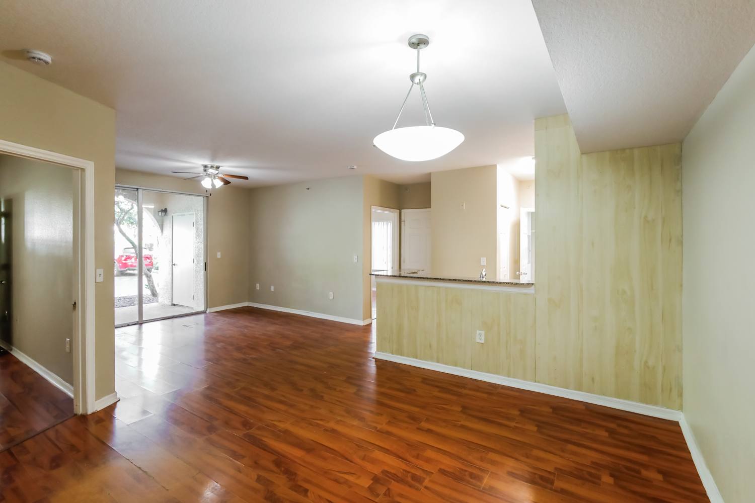 2548 Centergate Dr photo 5