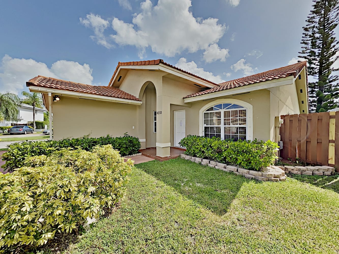 4233 SW 153rd Ct photo 4