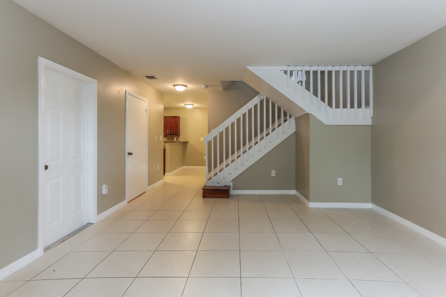16261 SW 58th Ter photo 4