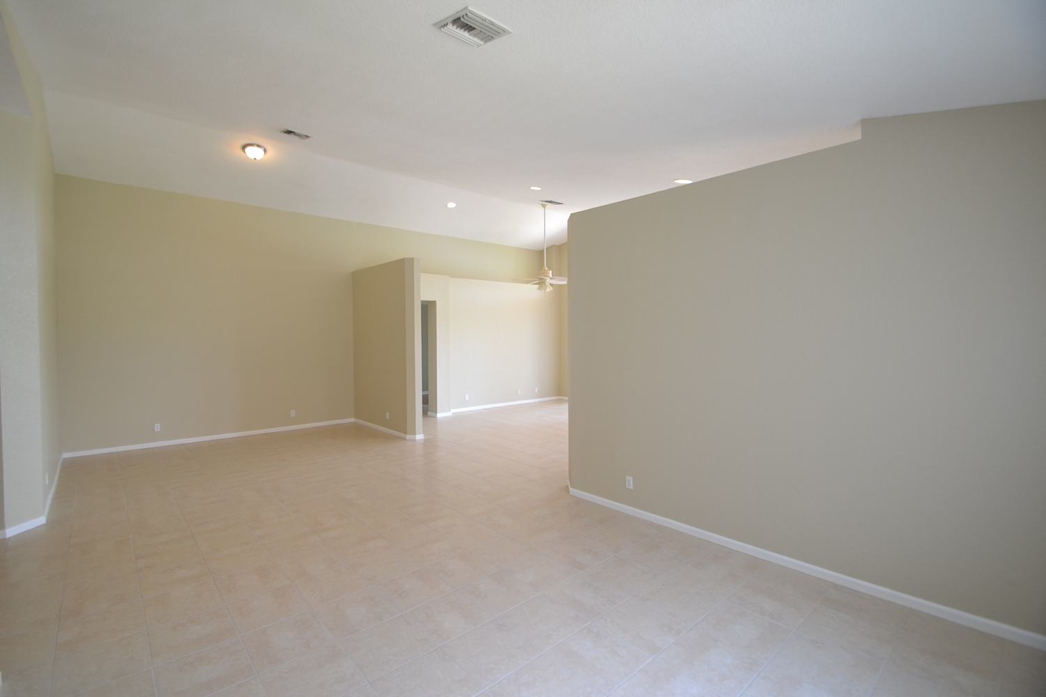 124 Tuscany Dr photo 2