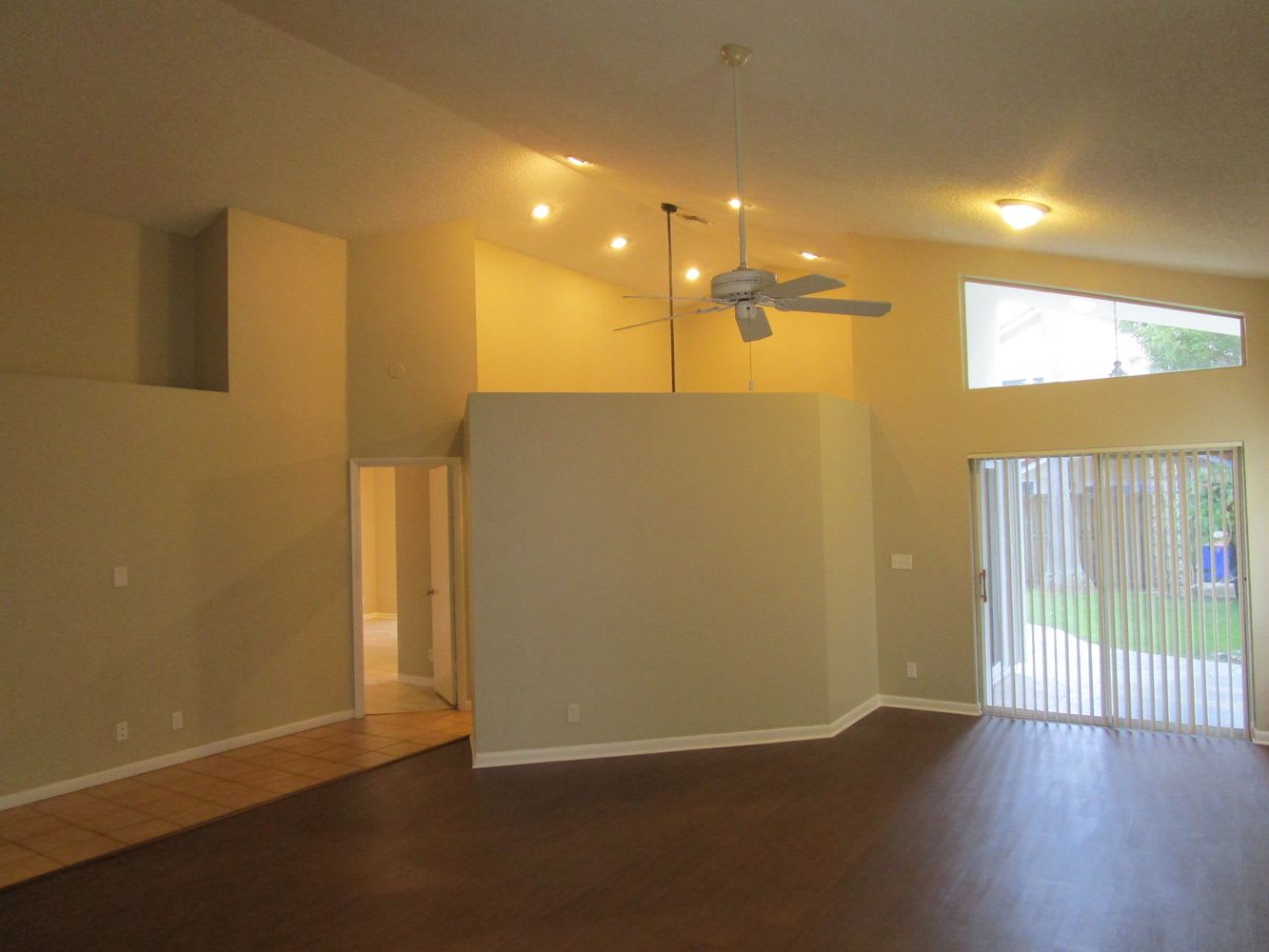 2855 NW 69th Ter photo 2