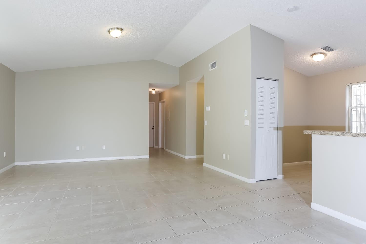 9913 NW 9th Ct photo 5