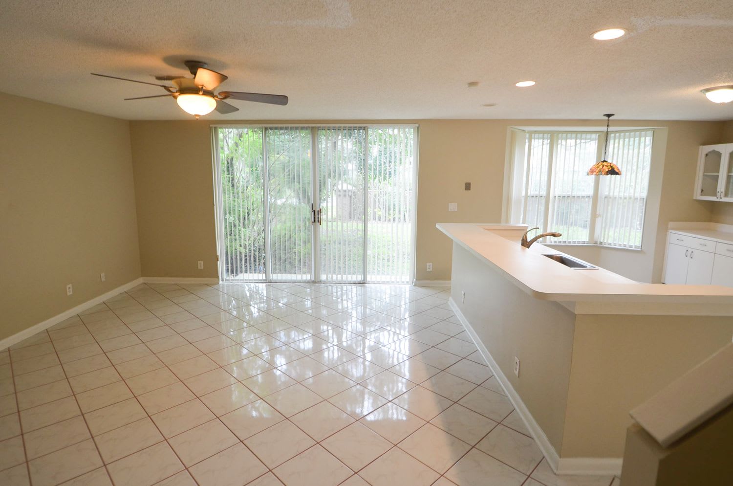 5514 NW 106th Dr photo 4