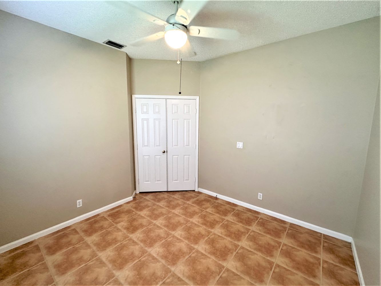 2626 San Andros photo 4