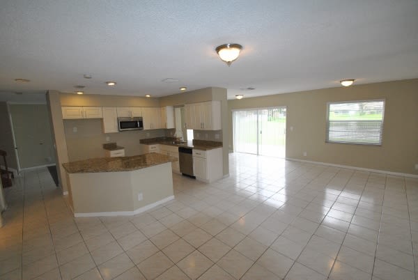 10364 Sunstream Ln photo 4