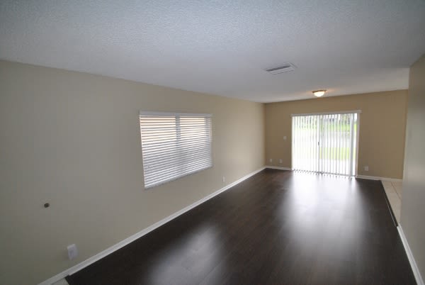 10364 Sunstream Ln photo 2