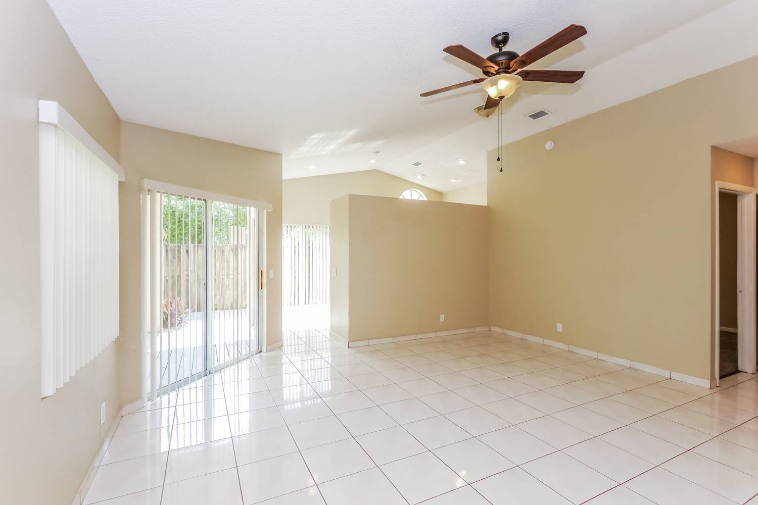 1531 Garden Rd photo 4