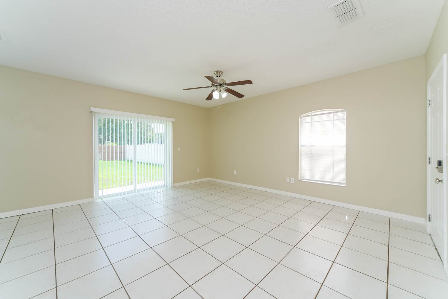 2337 Cordova Ct photo 5