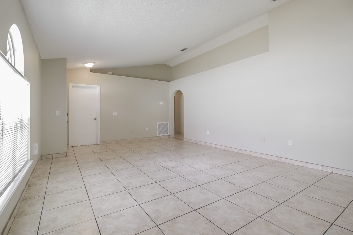 103 Broadarrow Pl photo 5