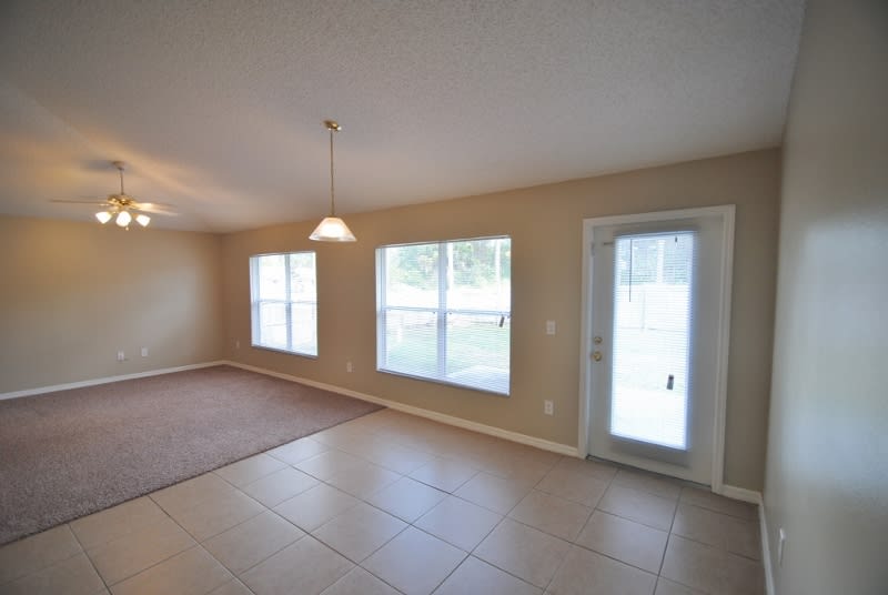 417 Saragassa Ave SW photo 5