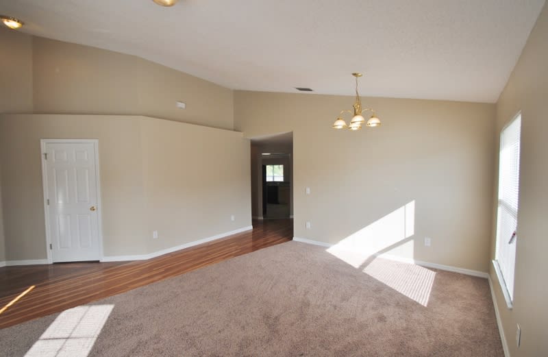 417 Saragassa Ave SW photo 4
