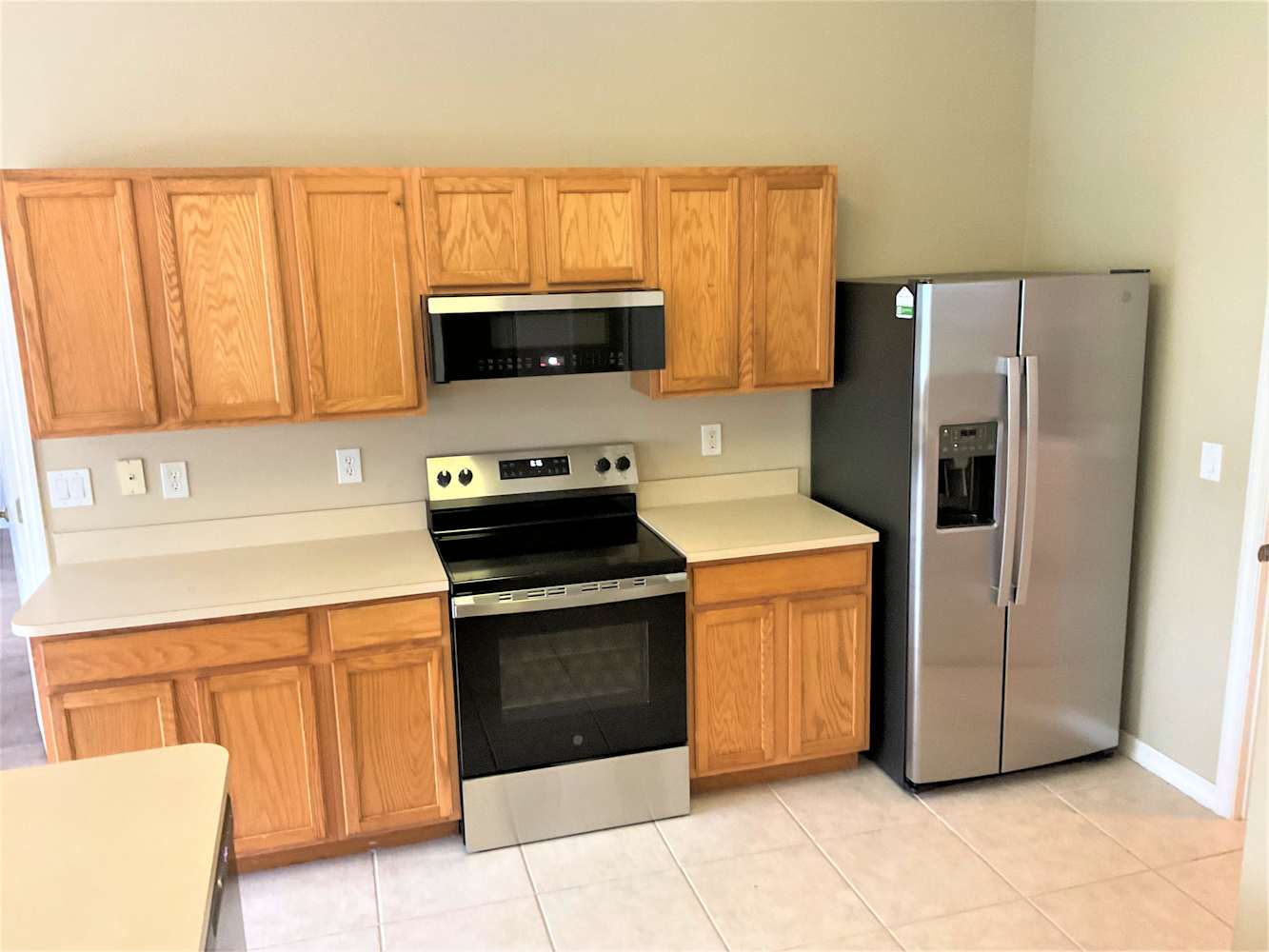 1440 Kaslo Cir NW photo 5