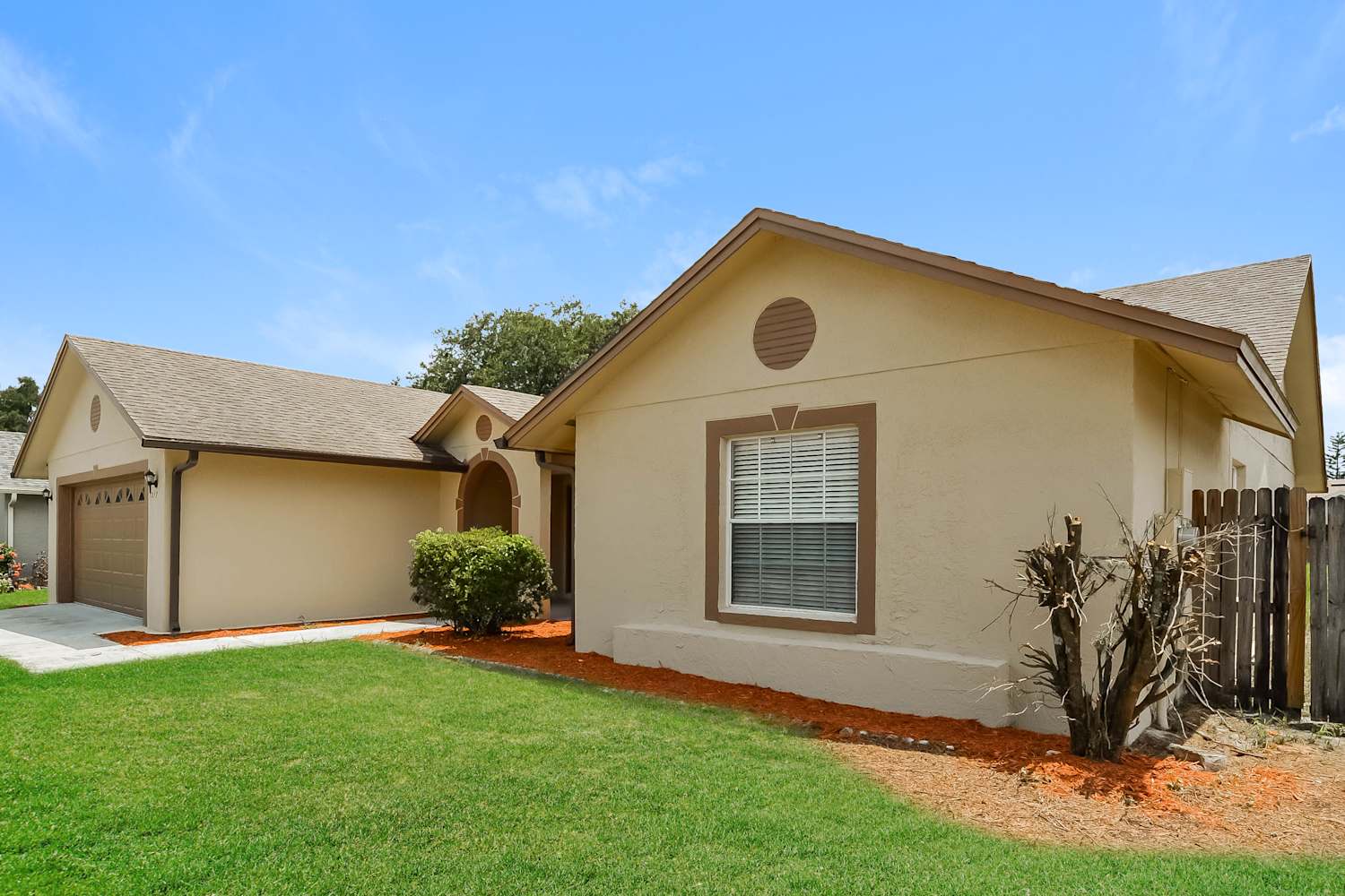 1217 Gema Pl photo 2