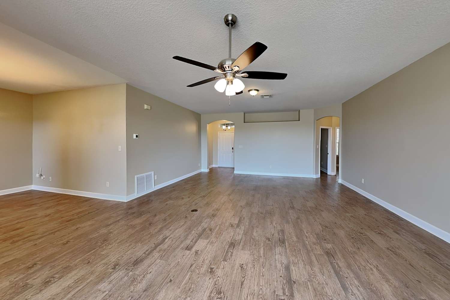 1325 Golf Point Loop photo 4