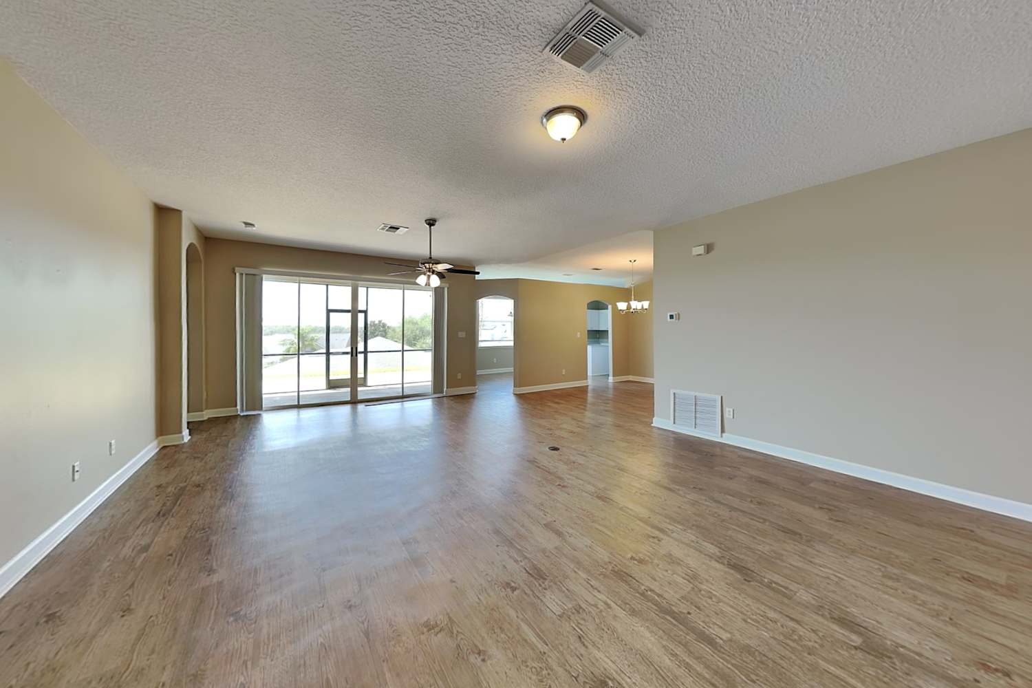 1325 Golf Point Loop photo 3