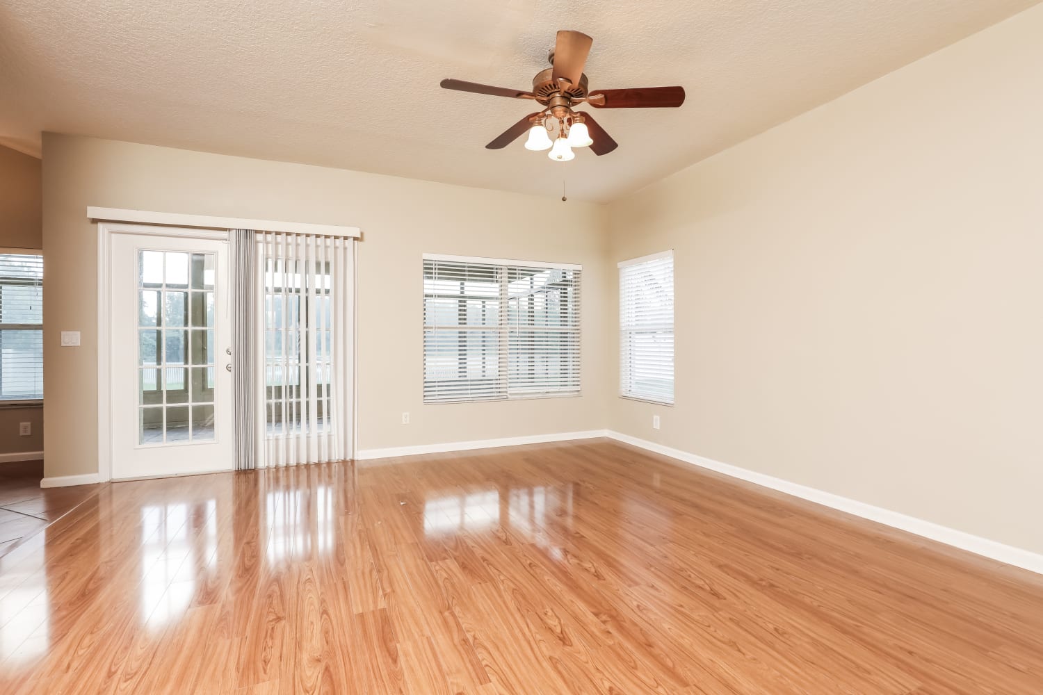 13659 Hawk Lake Dr photo 4