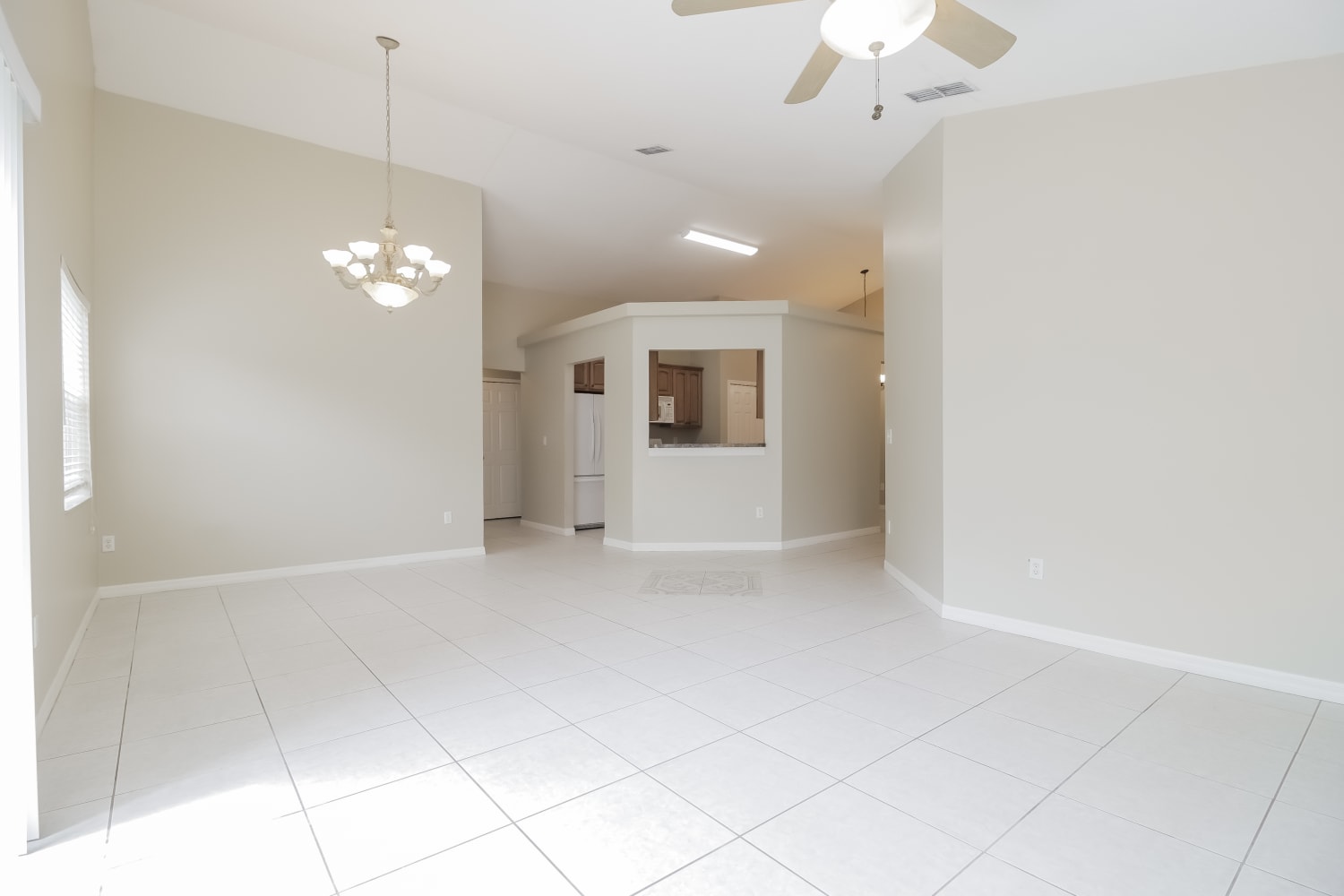 428 Lancers Dr photo 5