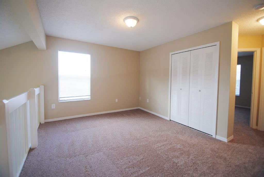 8030 Excalibur Ct photo 4