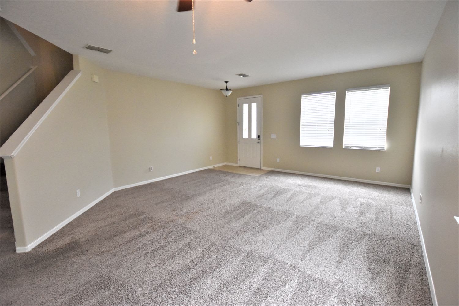 15364 Galbi Dr photo 2