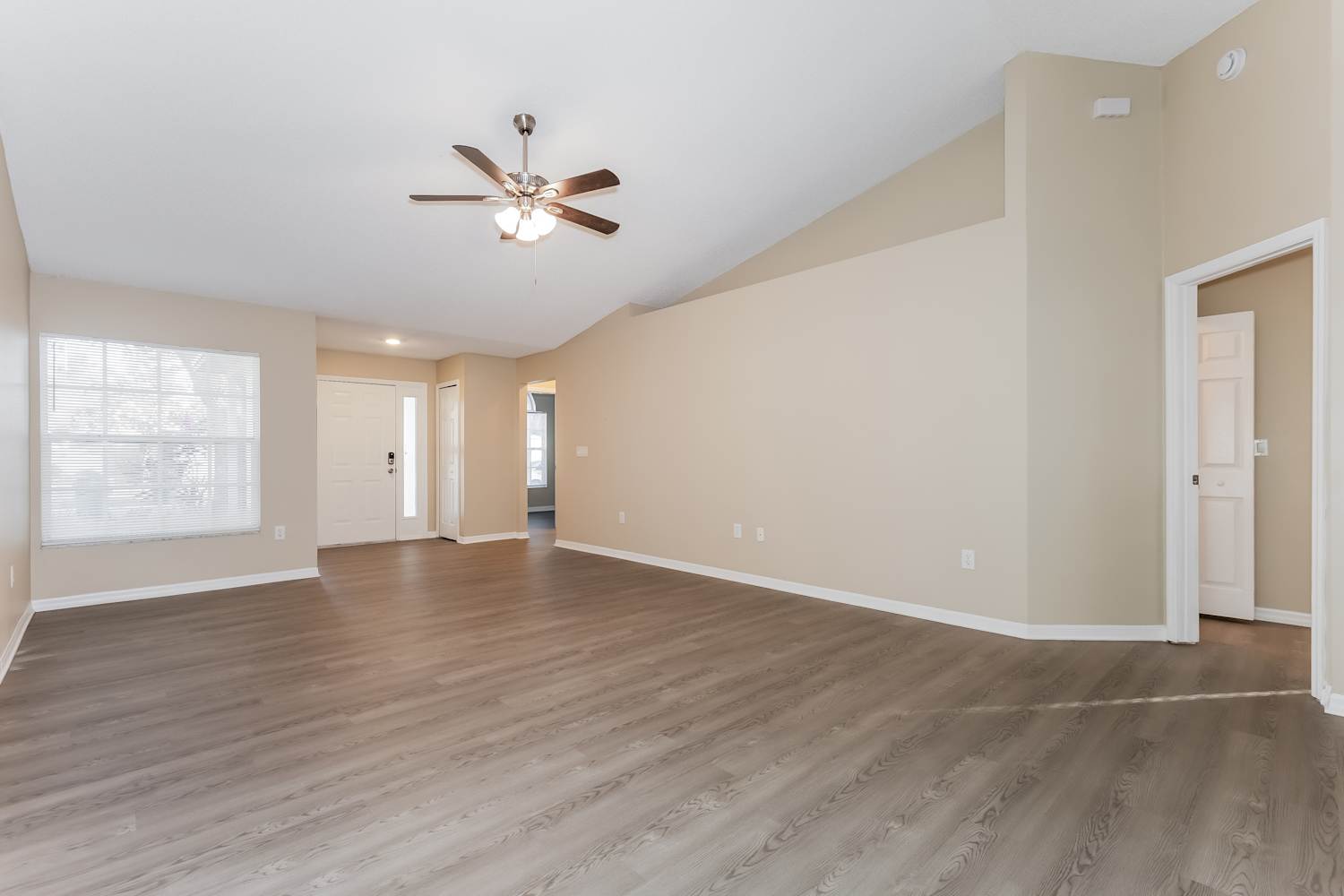 1803 Landside Dr photo 5