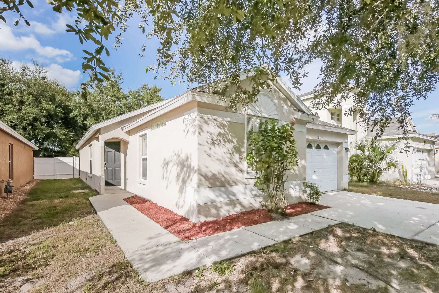 10353 Lakeside Vista Dr photo 2