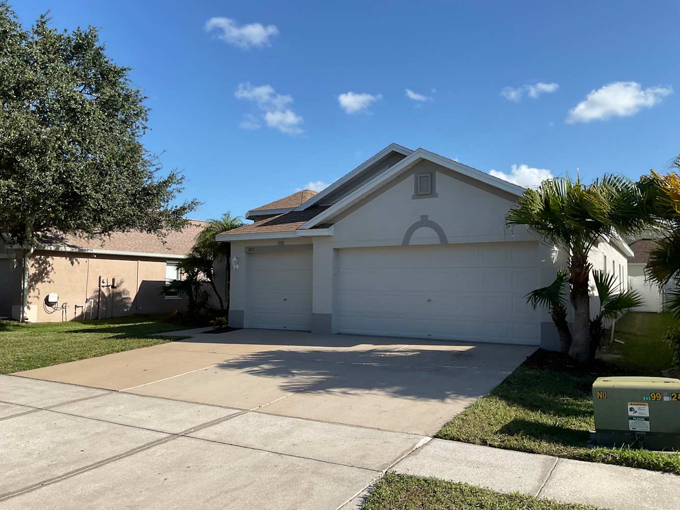 1815 Mira Lago Cir photo 3