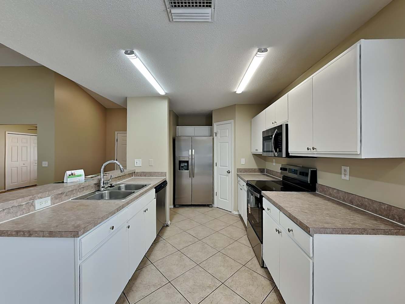 4029 Banbury Cir photo 5