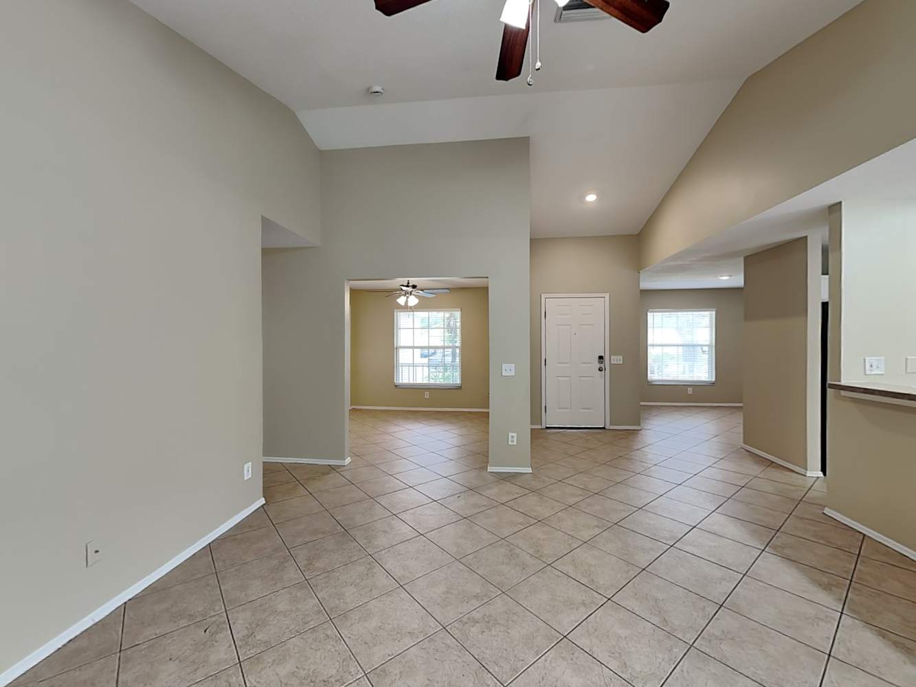 4029 Banbury Cir photo 3